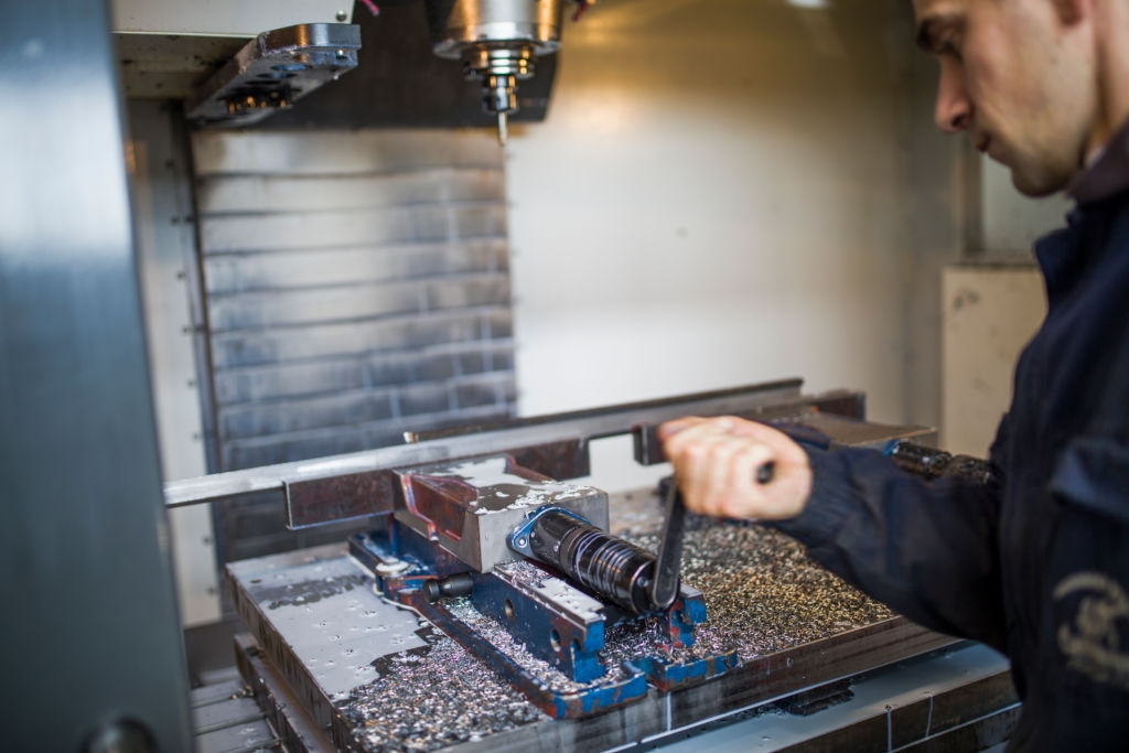 nestandartiniu prototipu gamybos cechas